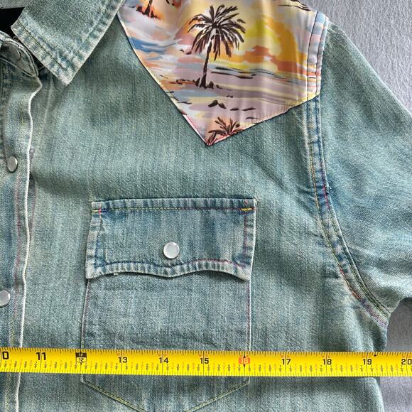 Le Superbe Surf Cowboy Pearl Button Western Shirt Sun Faded Denim Revolve Sz 8 - Picture 8 of 12